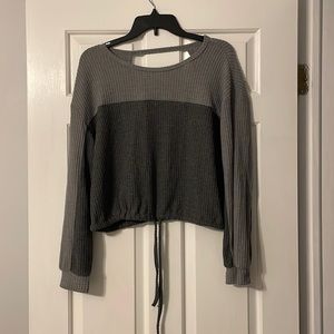 hollister cropped black and gray sweater